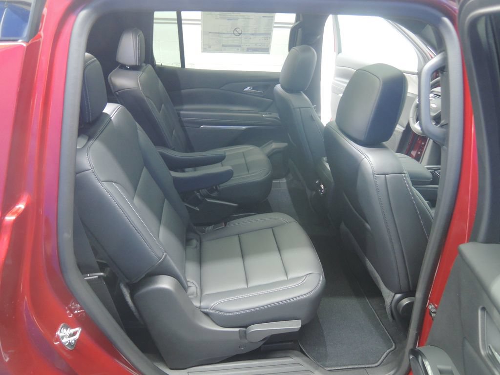 New 2026 Chevrolet Traverse LT w/ Sun and Wheel Package FWD image 35