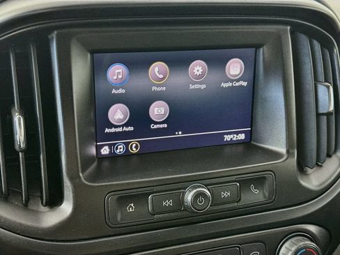 Used 2022 Chevrolet Colorado W/T w/ WT Convenience Package AWD/4WD image 19