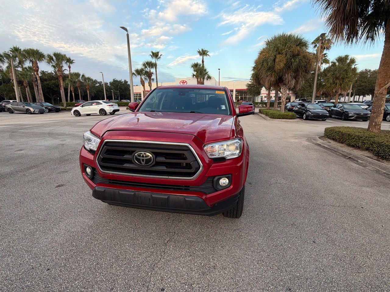 Used 2022 Toyota Tacoma SR5 w/ Technology Package RWD image 5