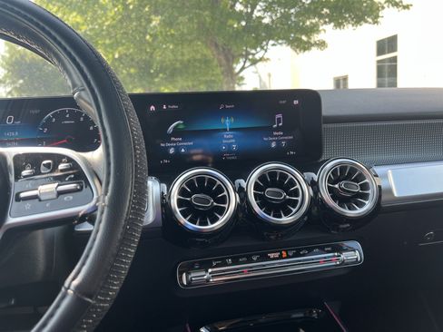 Certified 2022 Mercedes-Benz GLB 250 4MATIC image 31