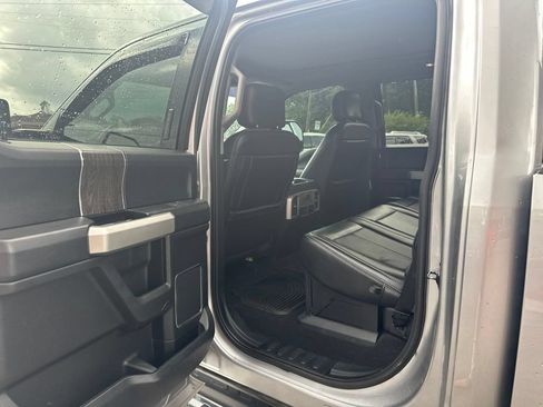 Used 2020 Ford F250 Lariat w/ Lariat Ultimate Package AWD/4WD image 11