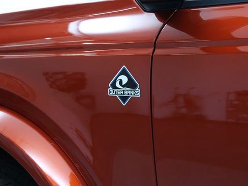 Used 2023 Ford Bronco Outer Banks image 10