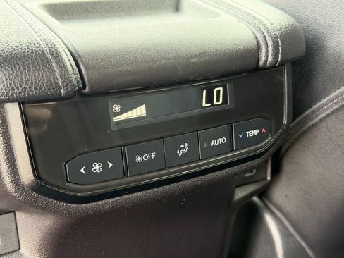 Used 2025 Toyota Grand Highlander XLE image 30