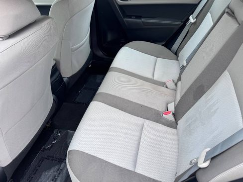 Used 2017 Toyota Corolla LE FWD image 13