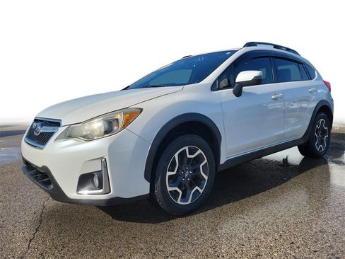 Used 2017 Subaru Crosstrek 2.0i Limited image 2