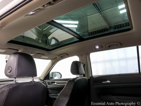 Used 2021 Volkswagen Atlas SEL image 13