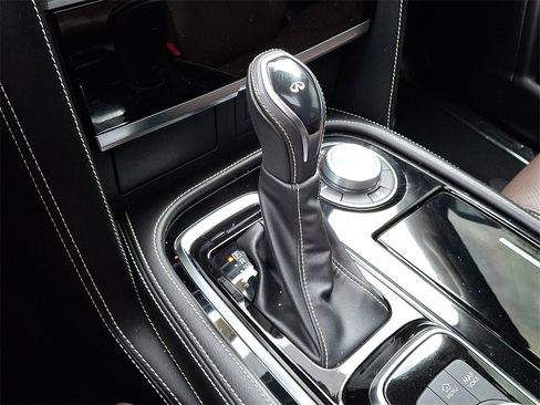 Used 2023 INFINITI QX80 Premium Select w/ Cargo Package image 17