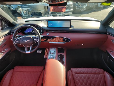 Used 2025 Genesis GV70 3.5T Sport w/ Sport Prestige Package image 14