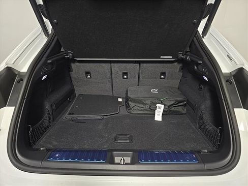 Certified 2025 Porsche Macan 4S Electric image 14