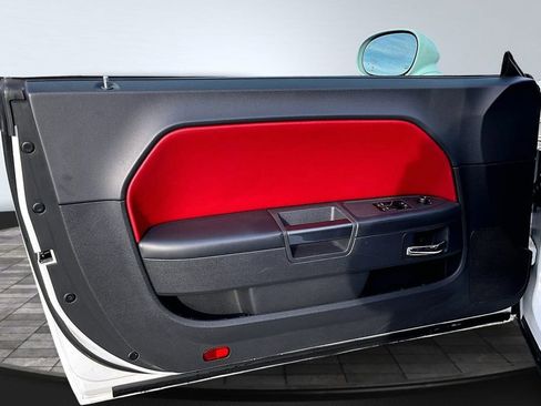 Used 2013 Dodge Challenger Rallye Redline image 23