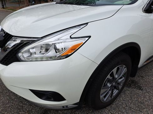 Used 2017 Nissan Murano SV image 26