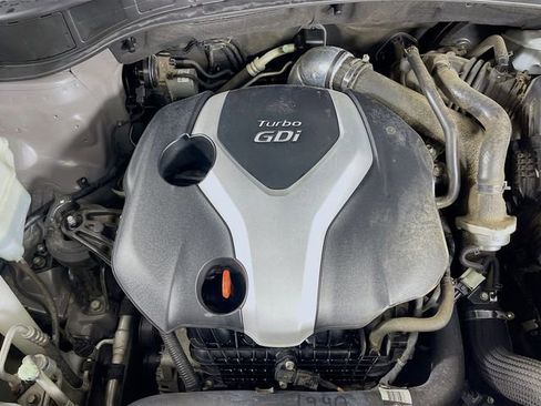 Used 2013 Hyundai Santa Fe Sport 2.0T FWD image 30