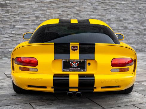 Used 2001 Dodge Viper GTS RWD image 16