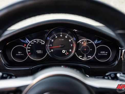 Used 2018 Porsche Panamera 4S image 12