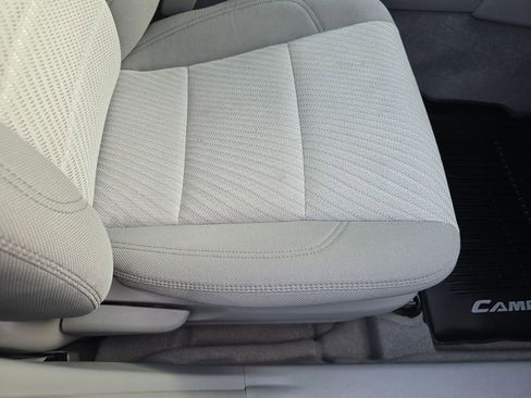 Used 2017 Toyota Camry LE FWD image 18