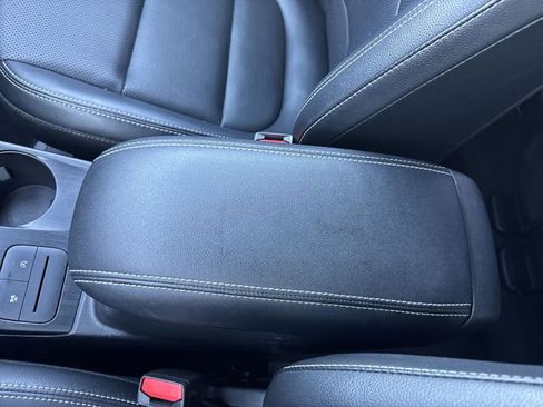 Used 2022 Ford Escape SEL image 20