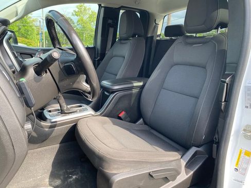 Used 2021 Chevrolet Colorado LT w/ Safety Package RWD image 11