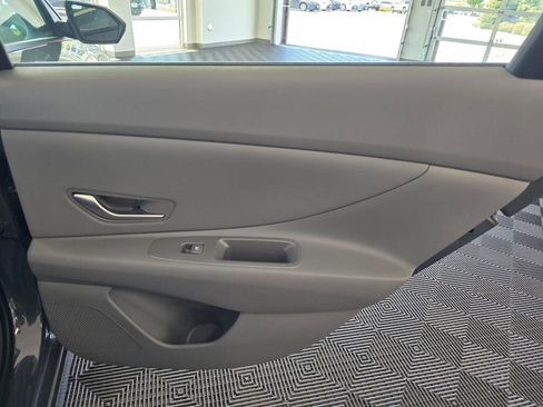 New 2026 Hyundai Elantra Sport FWD image 36