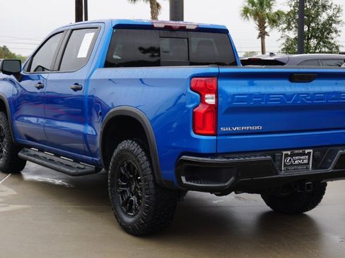 Used 2022 Chevrolet Silverado 1500 ZR2 w/ Technology Package image 8