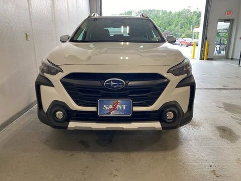 Used 2025 Subaru Outback Touring XT image 4