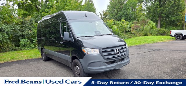 Used 2025 Mercedes-Benz Sprinter 2500 image 1
