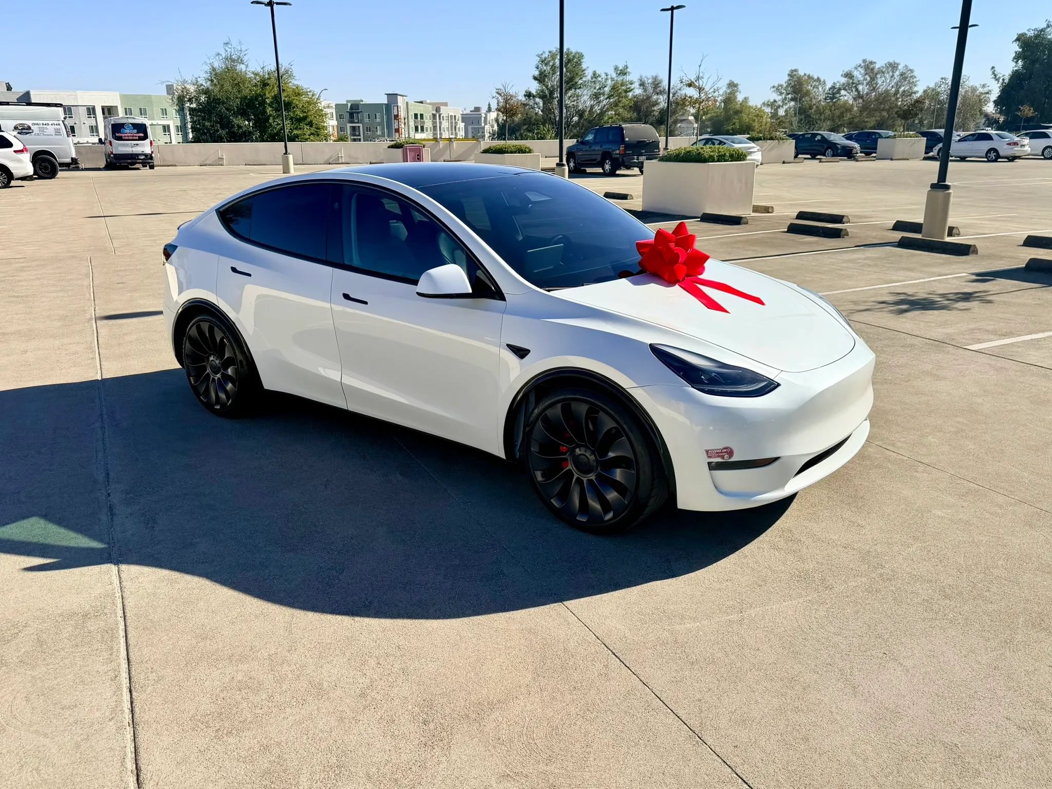 Used 2024 Tesla Model Y Performance AWD/4WD image 11