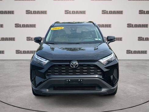 Used 2025 Toyota RAV4 XLE AWD/4WD image 8