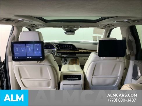 Used 2021 Cadillac Escalade Premium Luxury Platinum image 31