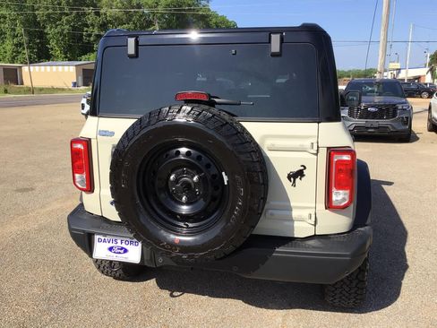 New 2026 Ford Bronco Big Bend w/ Black Diamond Package AWD/4WD image 9