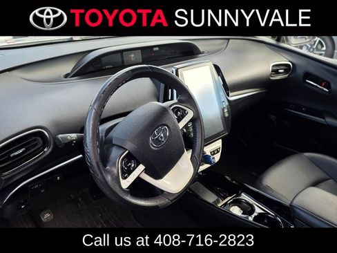 Used 2017 Toyota Prius Prime Premium FWD image 4