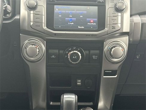 Used 2018 Toyota 4Runner SR5 Premium image 29