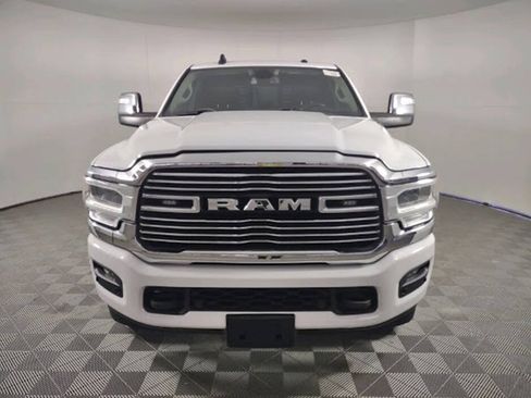 Used 2023 RAM 2500 Laramie AWD/4WD image 9