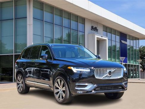 Used 2025 Volvo XC90 B6 Ultra w/ Lounge Package image 2