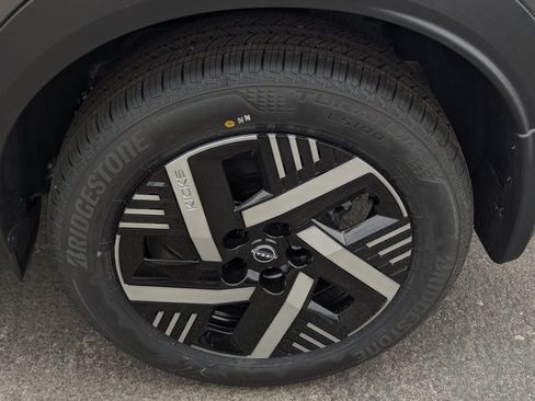 New 2026 Nissan Kicks SV FWD image 7