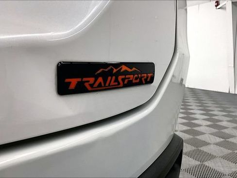Used 2024 Honda Pilot TrailSport image 9