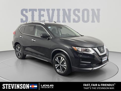 Used 2020 Nissan Rogue SV w/ Premium Package AWD/4WD image 1
