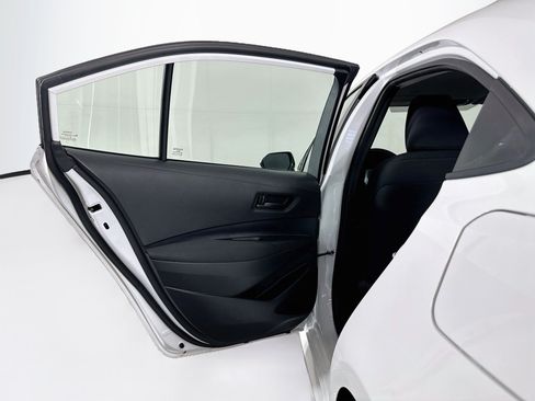Used 2025 Toyota Corolla LE FWD image 24