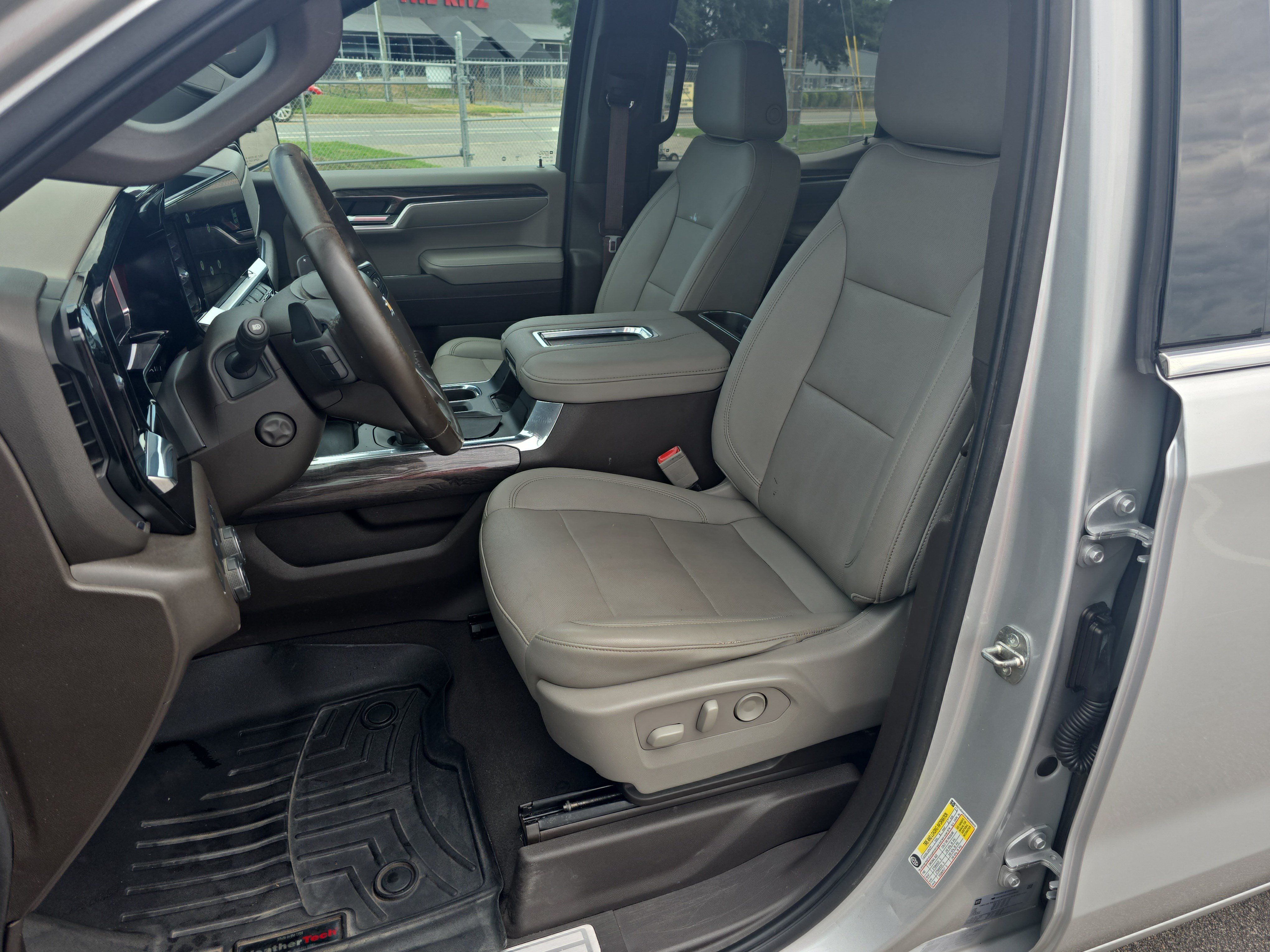 Used 2022 Chevrolet Silverado 1500 LTZ w/ Max Trailering Package AWD/4WD image 16