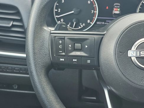 Used 2024 Nissan Rogue S FWD image 12