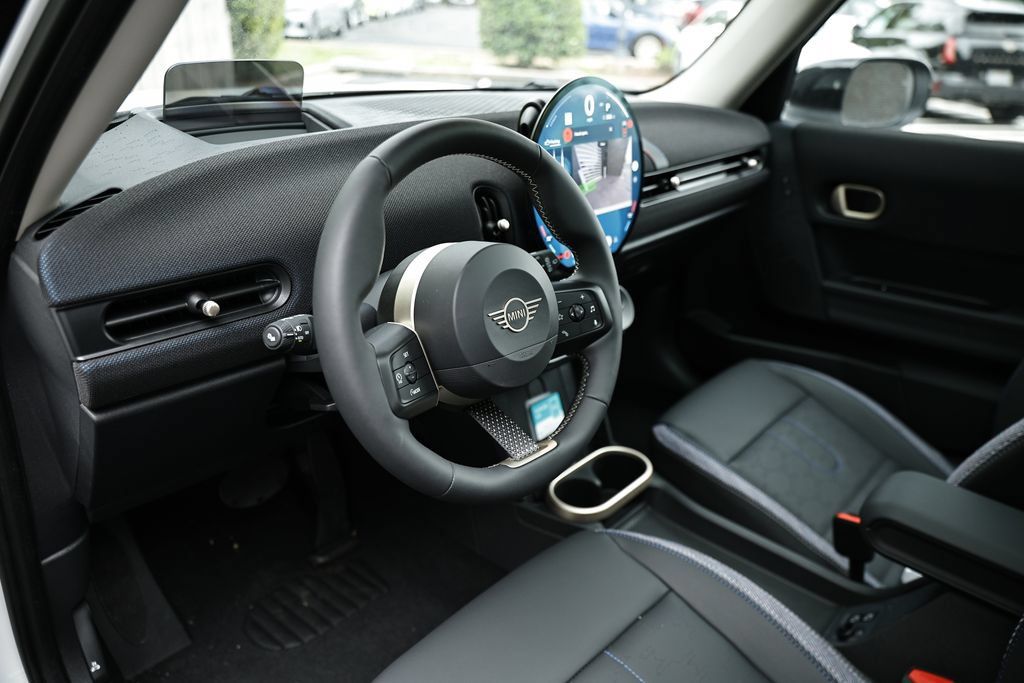 New 2026 MINI Cooper 4-Door Hardtop FWD image 18