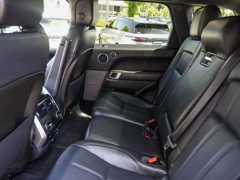 Used 2019 Land Rover Range Rover Sport HSE AWD/4WD image 17