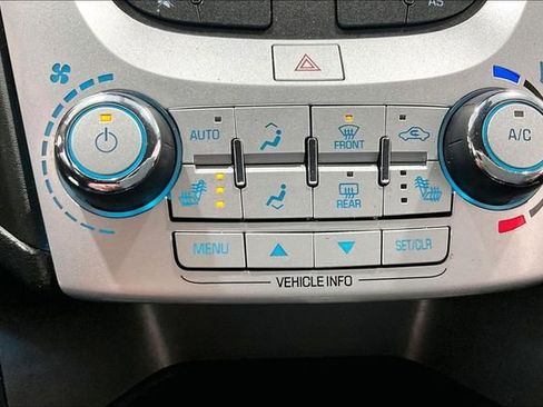 Used 2017 Chevrolet Equinox LT w/ Convenience Package image 16