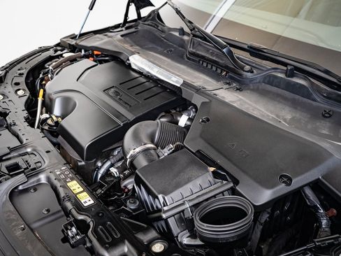 Used 2023 Land Rover Range Rover Evoque S image 35