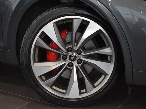 Used 2023 Audi SQ5 Premium Plus w/ Premium Plus Package AWD/4WD image 2