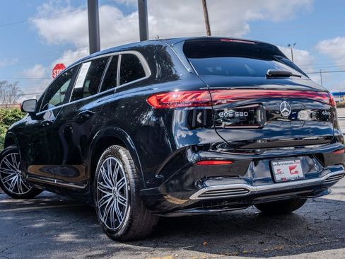 Used 2023 Mercedes-Benz EQS 580 4MATIC SUV image 26