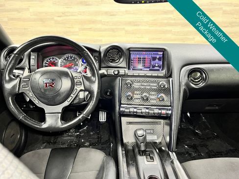 Used 2013 Nissan GT-R Premium AWD/4WD image 2