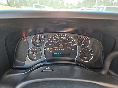 Used 2024 GMC Savana 2500 w/ Driver Convenience Package image 26