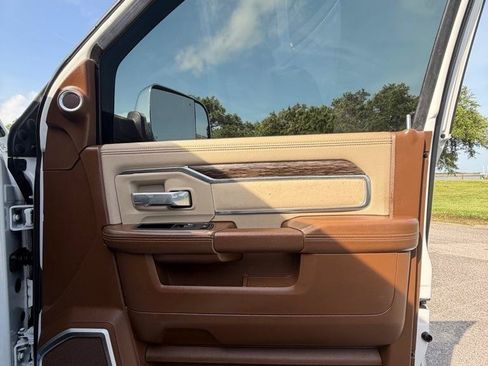 Used 2019 RAM 2500 Laramie AWD/4WD image 13