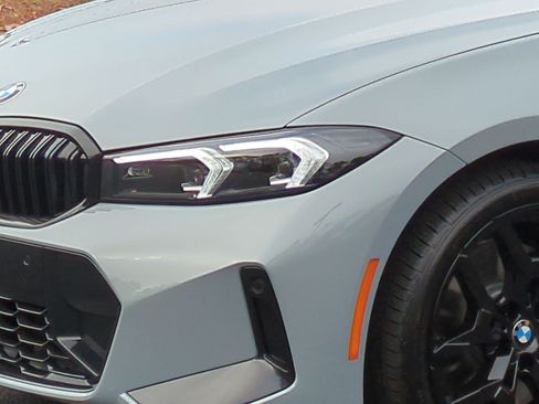 Used 2026 BMW 330i Sedan w/ M Sport Package RWD image 6