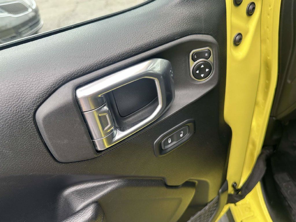 Used 2024 Jeep Wrangler Sport AWD/4WD image 15